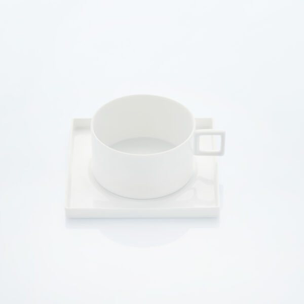 STILL cup tea + saucer